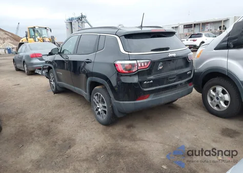 2018 Jeep Compass Latitude 4X4 from USA, damaged, VIN 3C4NJDBB9JT354760